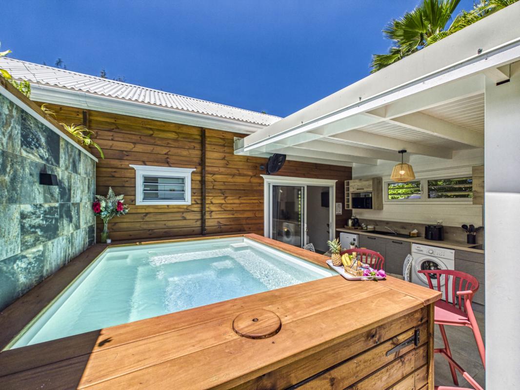 3.Guadeloupe Sainte-Rose- location villa 2 personnes-piscine